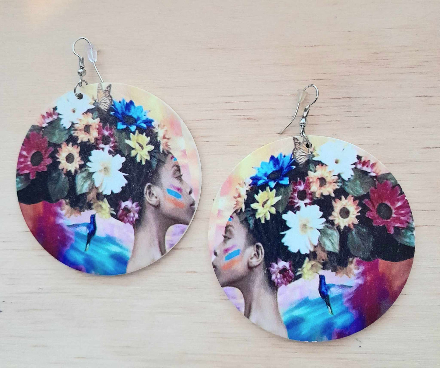 (D) EARRINGS Floral Crown Queen Art