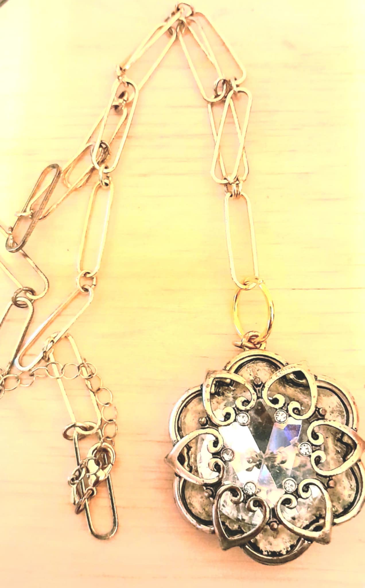 (H) VINTAGE FILAGREE-Inspired Brooch Necklace